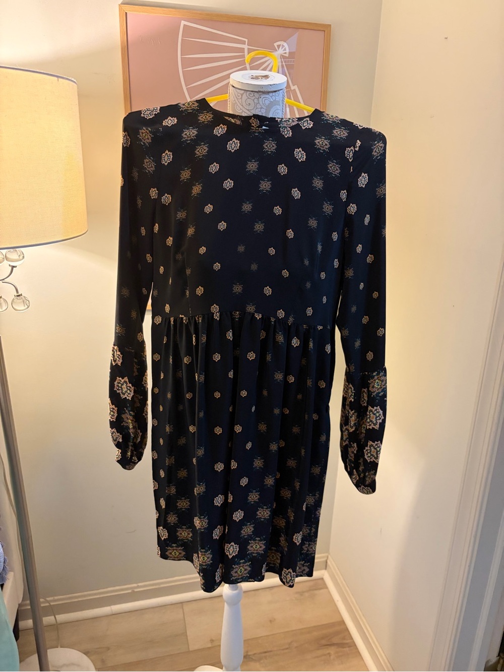 Twelfth Street by Cynthia Vincent Black Long-Sleeve Floral Print Dress 100% SILK